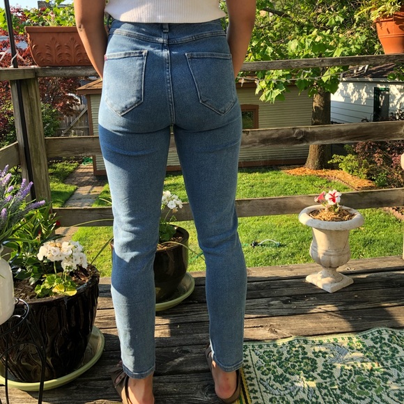 BDG jeans!! - Picture 3 of 4